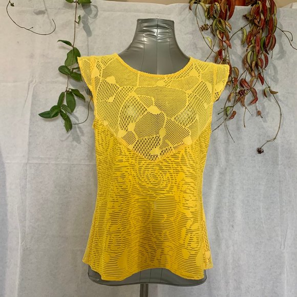 🔴 Dandelion Yellow Woven Blouse - Picture 2 of 8